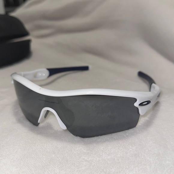 Oakley Other - OAKLEY SPORT GLASSES